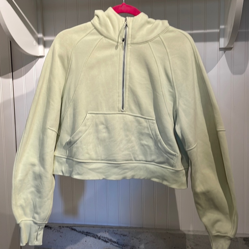 Lululemon Scuba half zip hoodie xs/s rare pale green color